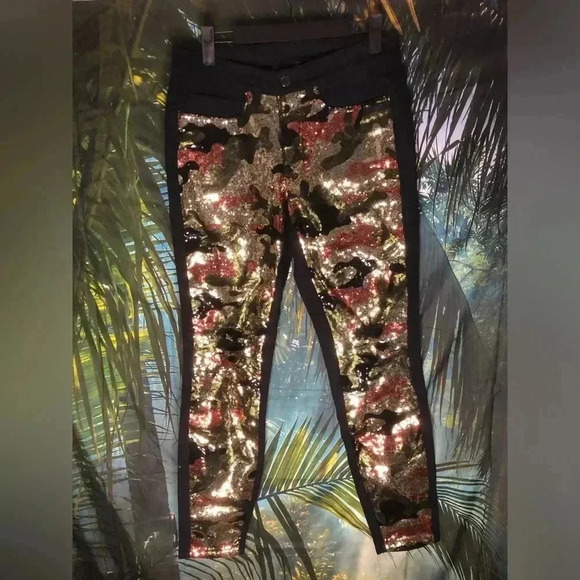 Sequin Camo Jeans - Picture 3 of 14